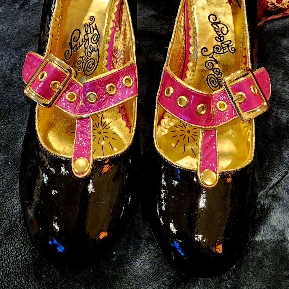 NAUGHTY MONKEY Size 10 Patent Leather Babydoll Pumps